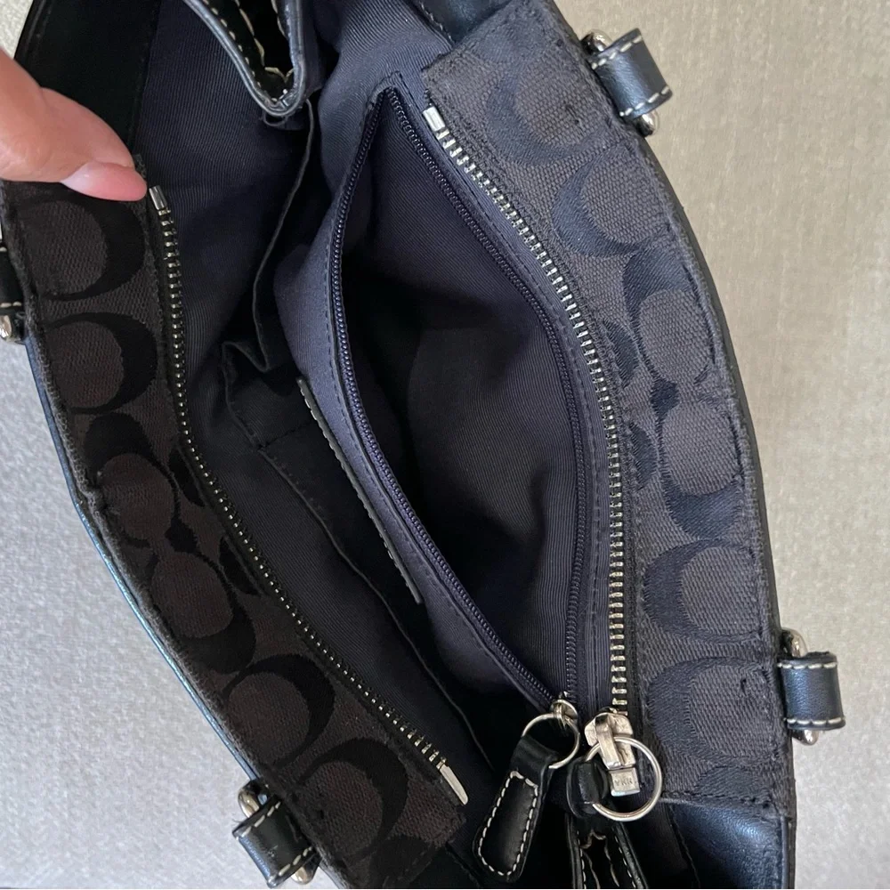 Coach Black Signature Canvas Satchel Tassle Leather Accents J04M-6038 - Picture 8 of 13